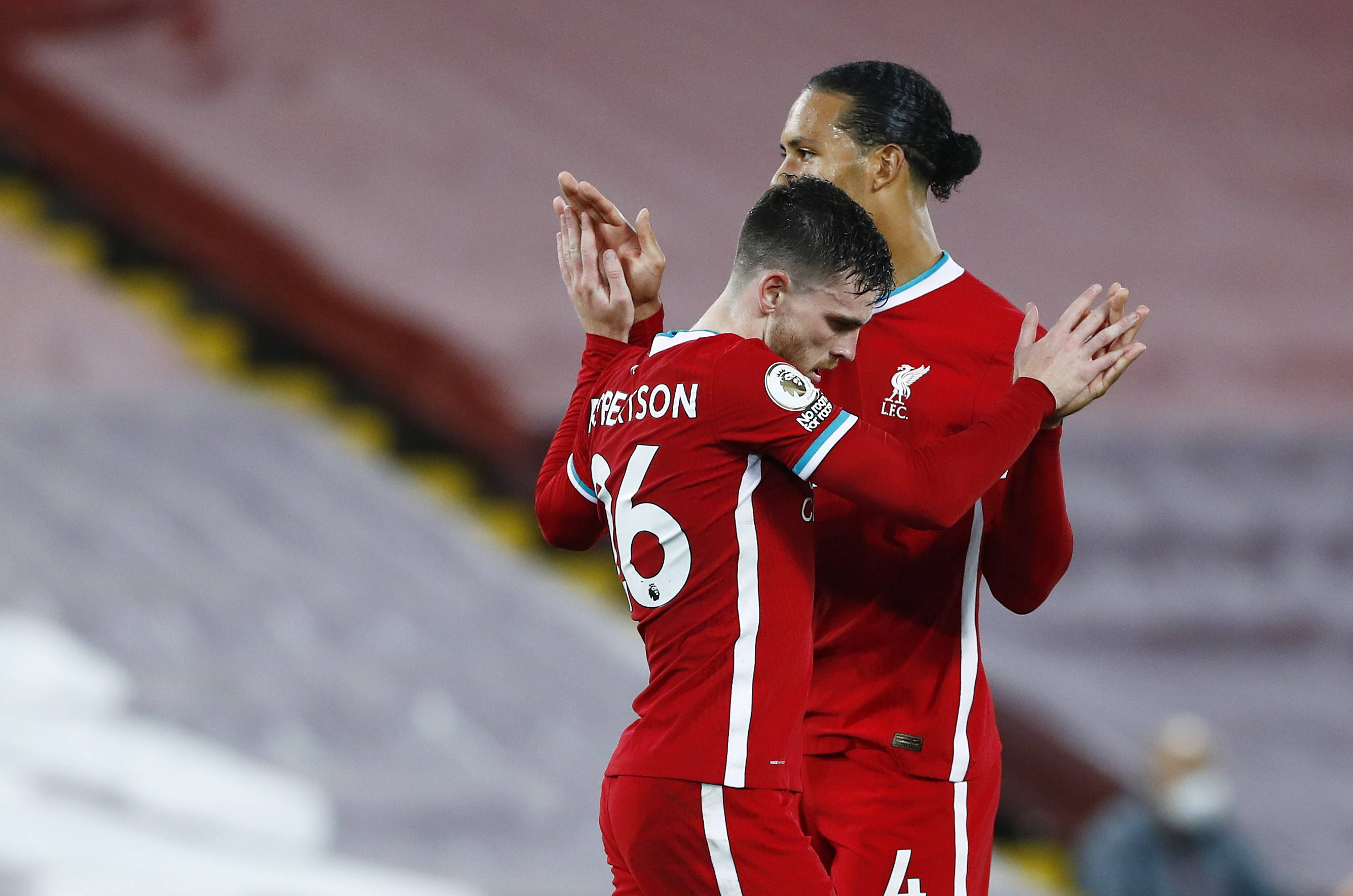 热身赛-戴伟浚破门 上海申花2-0大连英博.